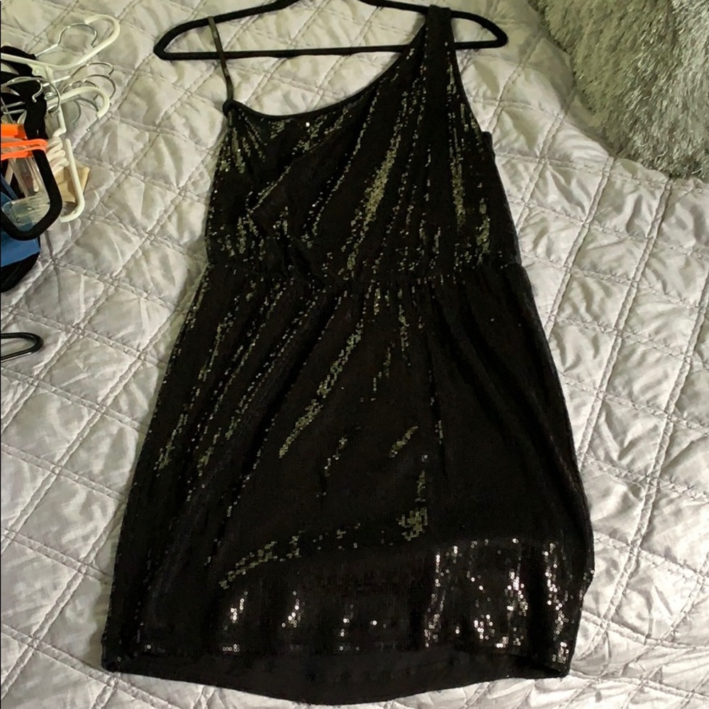 Tart black dress